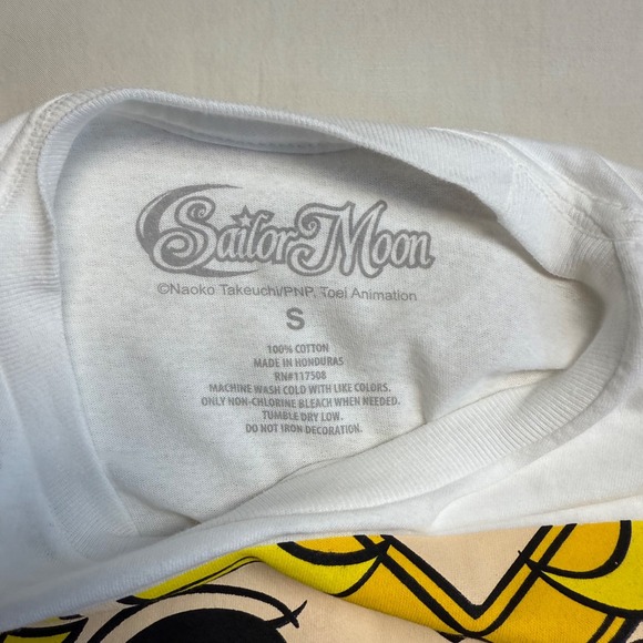 Sailor Moon Shirt Womens Size Small Graphic Anime  Short Sleeve White - Picture 3 of 6